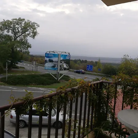 Bar & Guests Ela Szálloda *