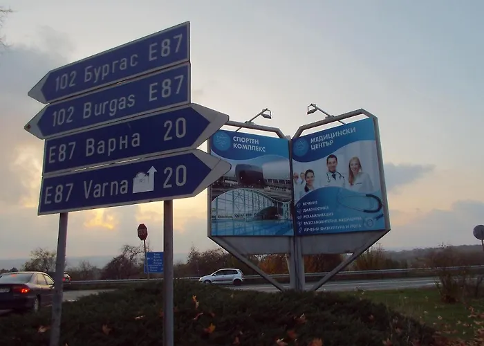 Bar & Guests Ela Hotel *