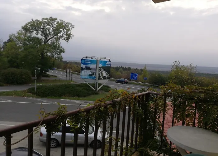 Bar & Guests Ela Hotel *