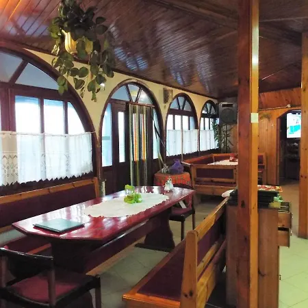 Bar & Guests Ela Hotell