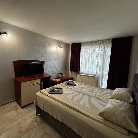 Bar & Guests Ela Bliznatsi